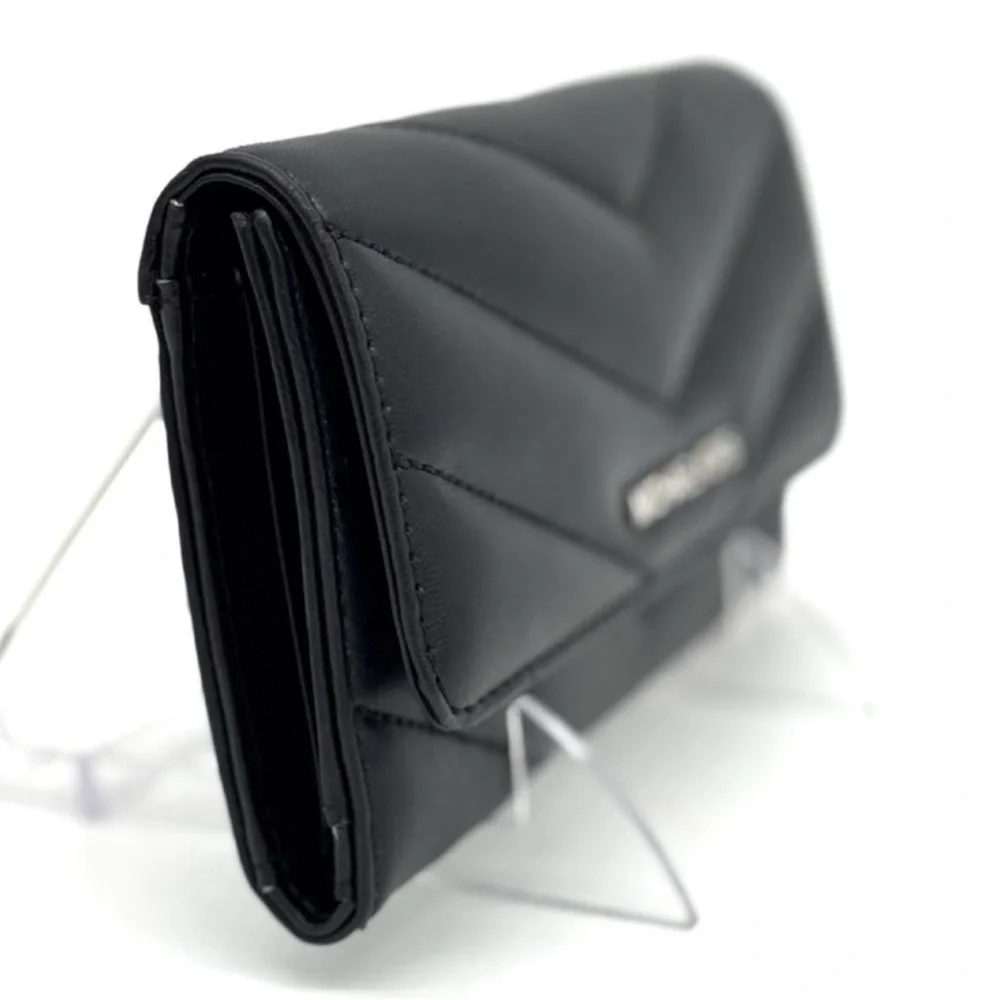 Michael Kors Large Quilted Trifold Wallet Black/Silver